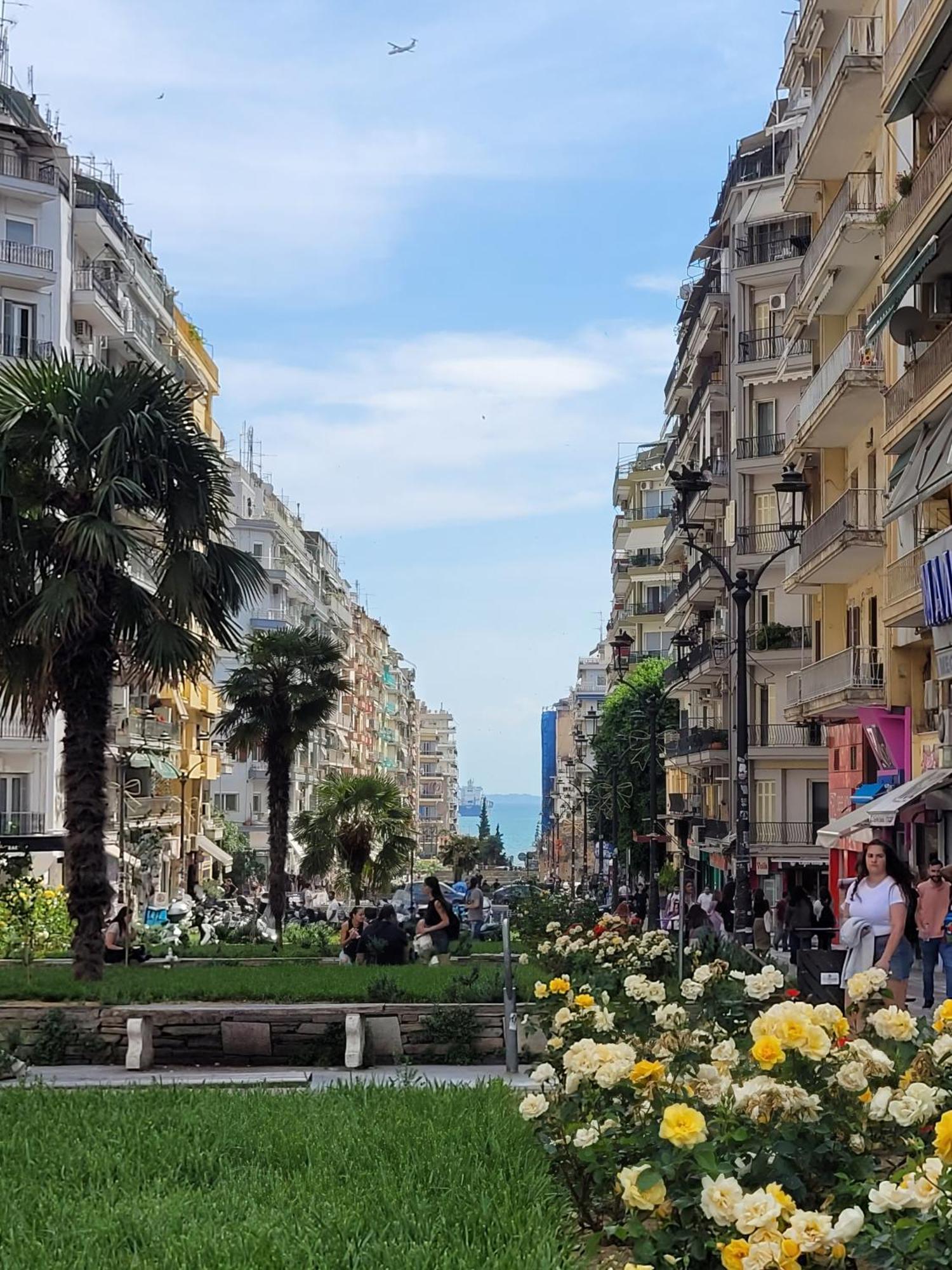 Flowery Penthouse In City Centre Of Thessaloniki Exterior foto