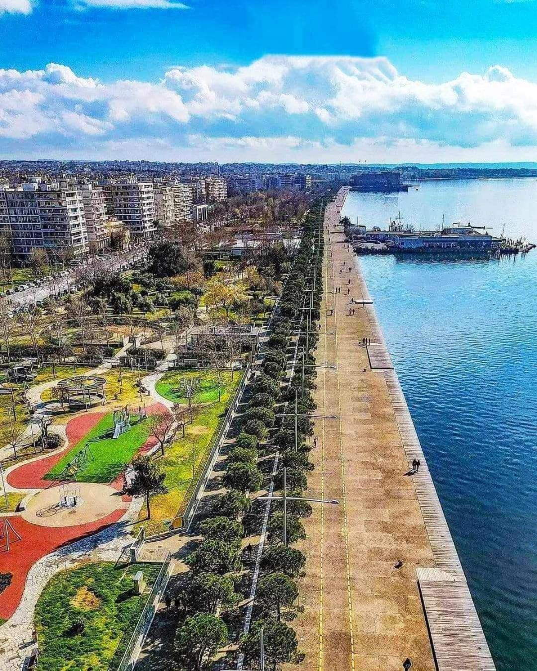 Flowery Penthouse In City Centre Of Thessaloniki Exterior foto
